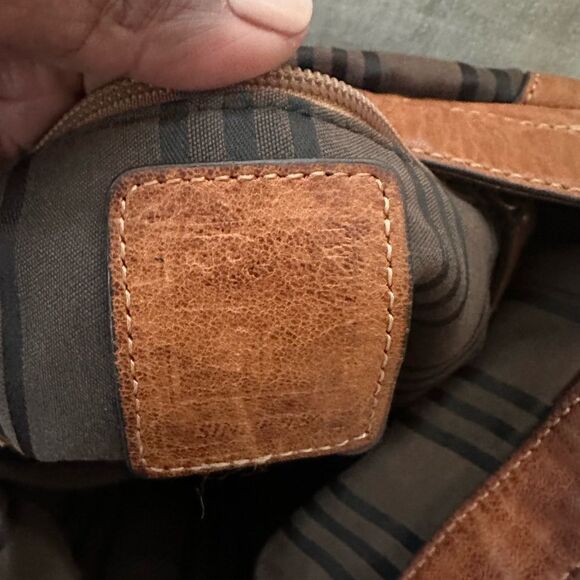 Frye Cameron Magazine Leather Distressed Satchel/Crossbody Bag - Picture 7 of 13